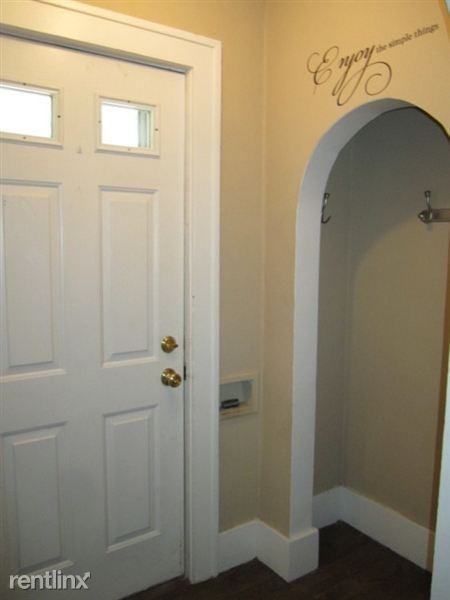 1315 W Union St - Photo 2 of 12