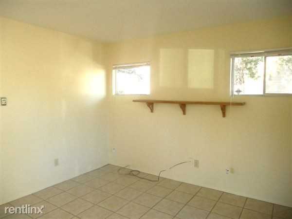 879 N Alessandro St - Photo 3 of 10