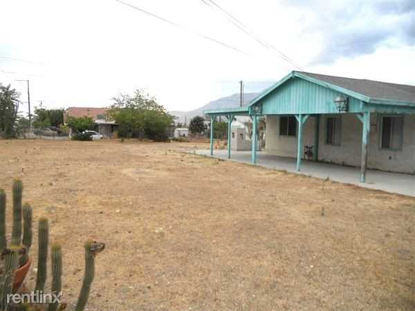 570 N Cherry St - Photo 2 of 10