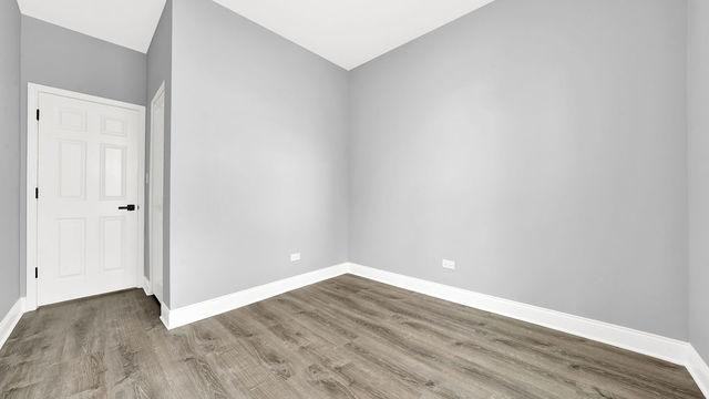 6401 S Wood St - Photo 2 of 11