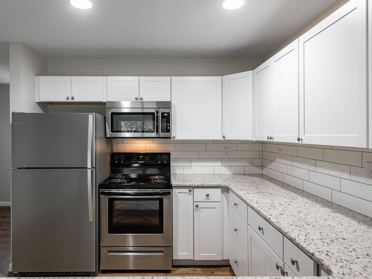 35 Log Gdns #35 - Photo 3 of 10