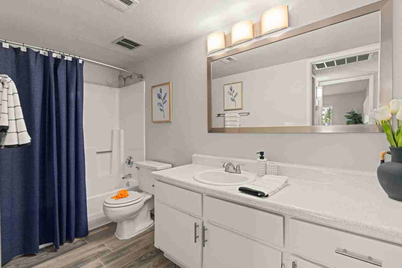 Aventura Apartments - Photo 7 of 17