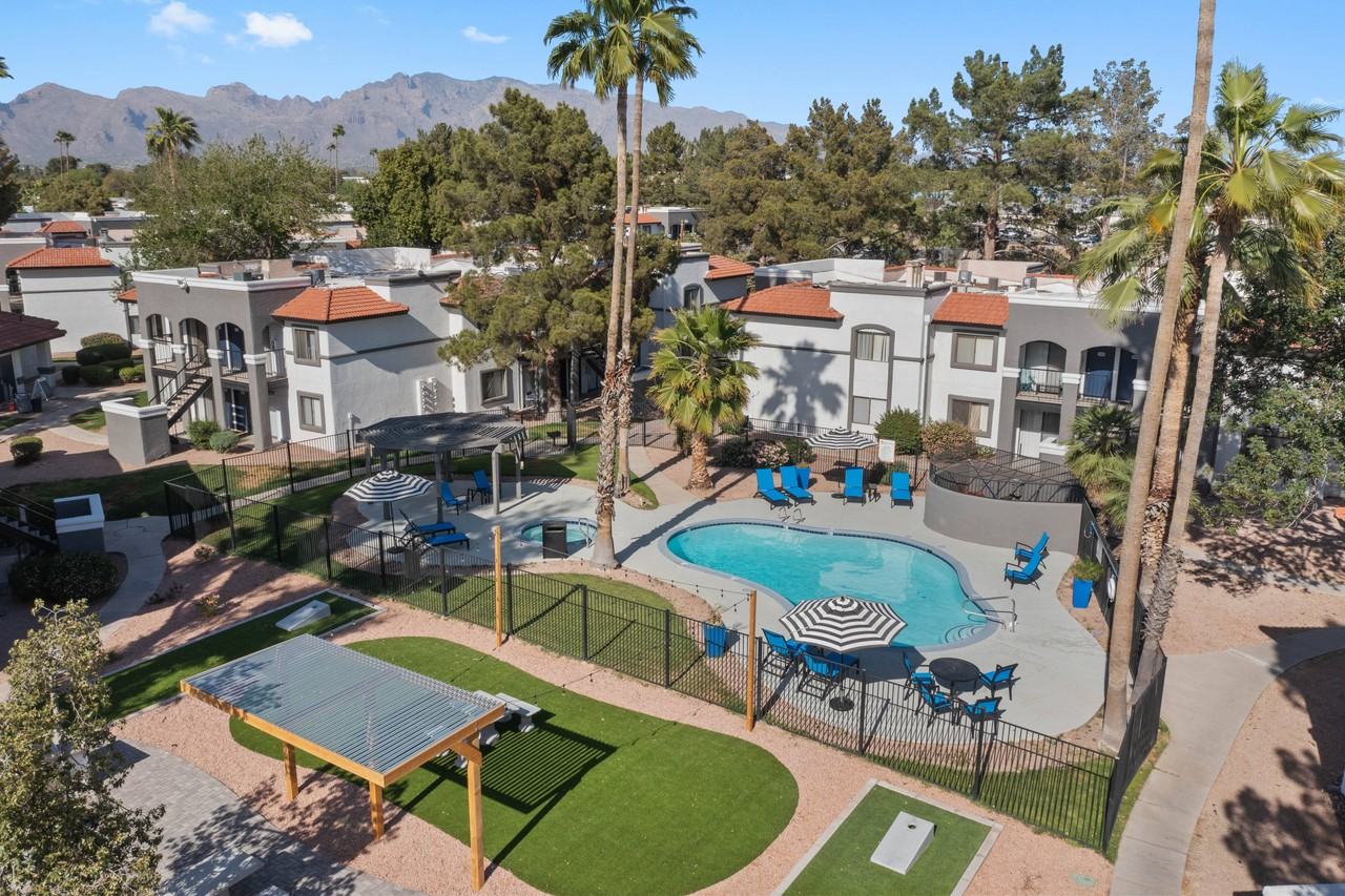 Aventura Apartments - Photo 3 of 19