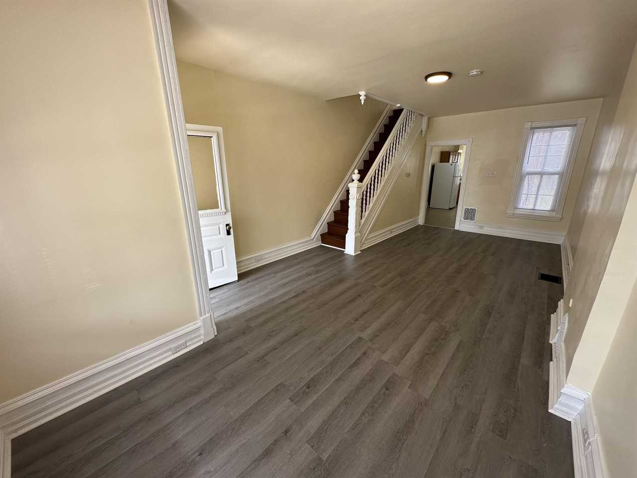 739 Lincoln St #1 - Photo 3 of 21