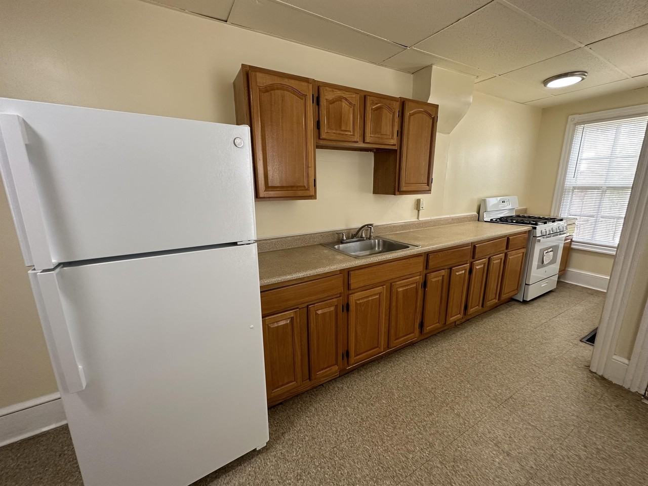 739 Lincoln St #1 - Photo 6 of 21