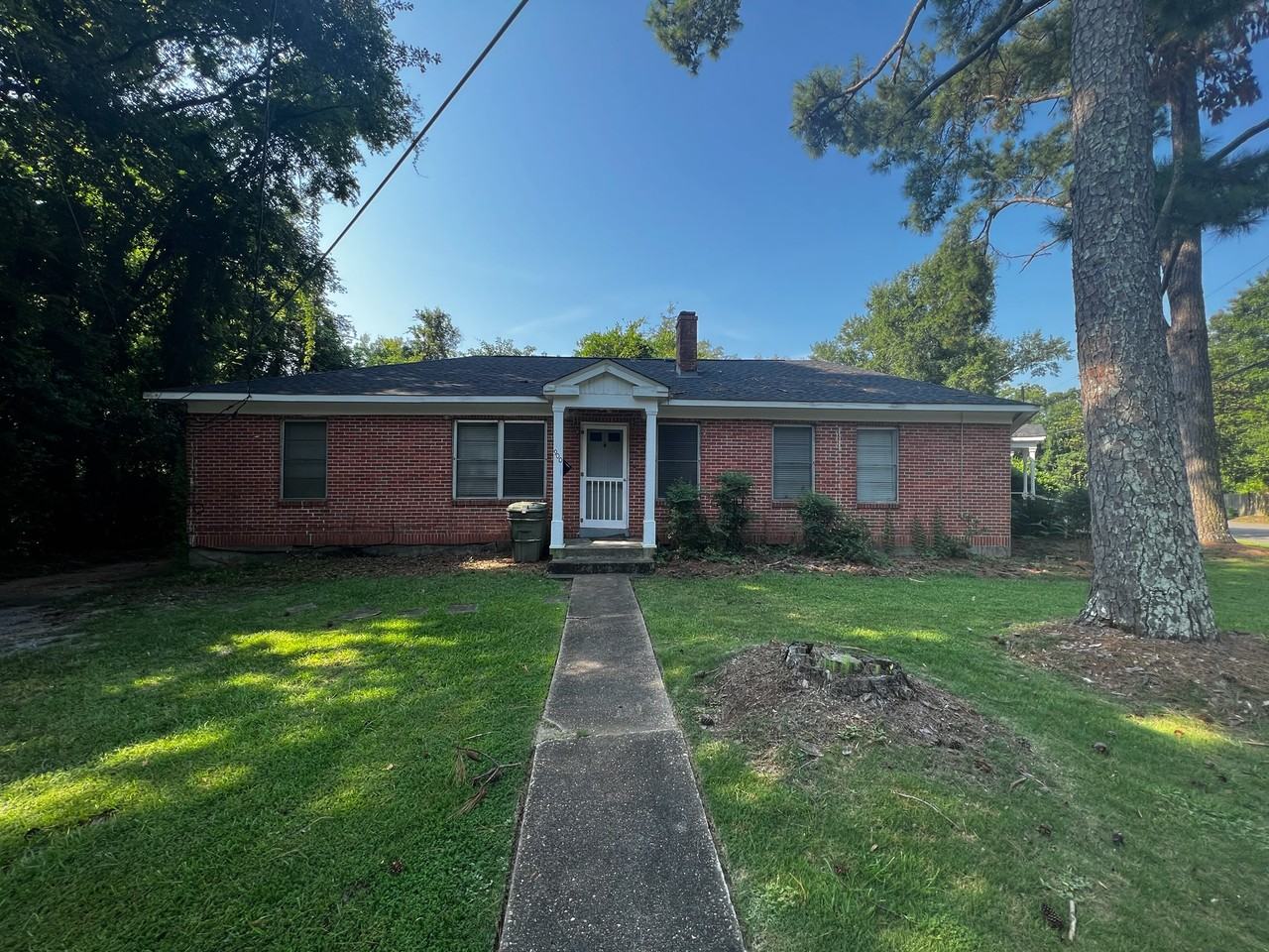 900 East Edgemont Avenue #900