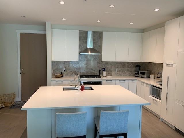 5535 Admiral Way - Photo 3 of 47