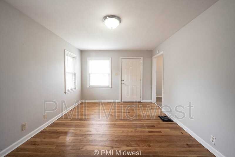 4862 Ralston Ave - Photo 3 of 32