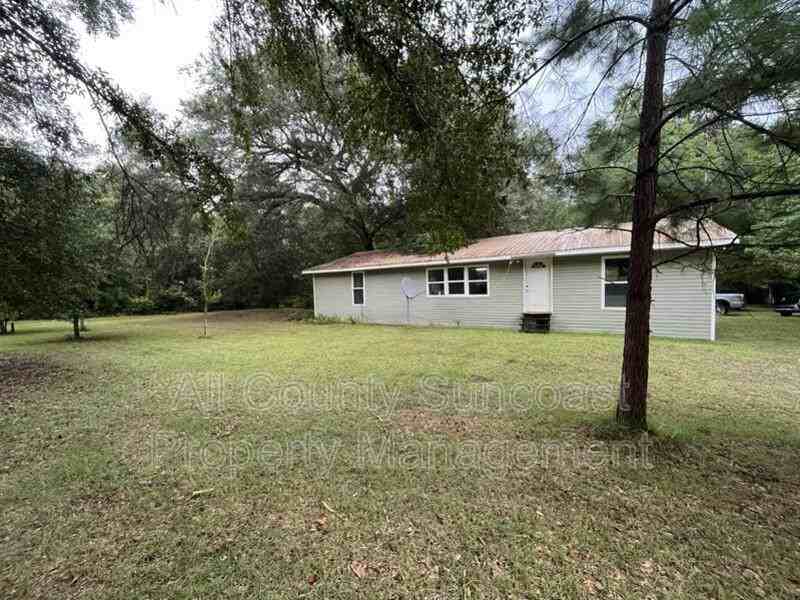 234 N Forest Ct - Photo 2 of 14