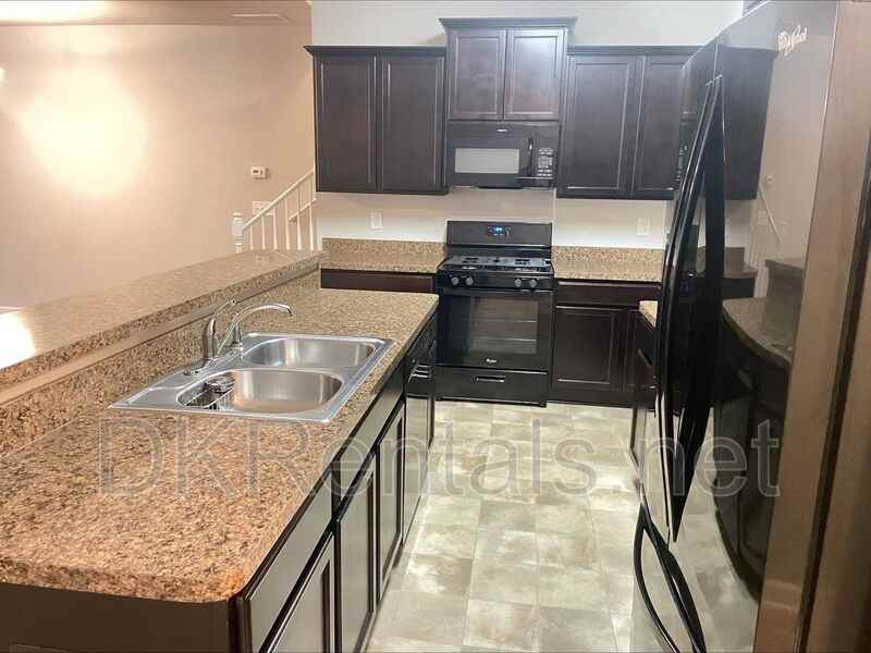 151 Townview Dr - Photo 3 of 14