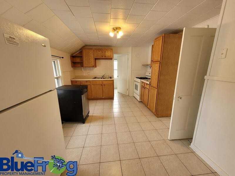 153A Brockway Ave - Photo 6 of 10