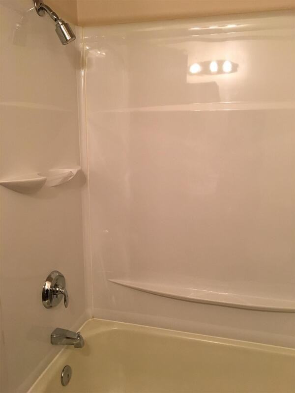 414 Dousman St - Photo 6 of 7
