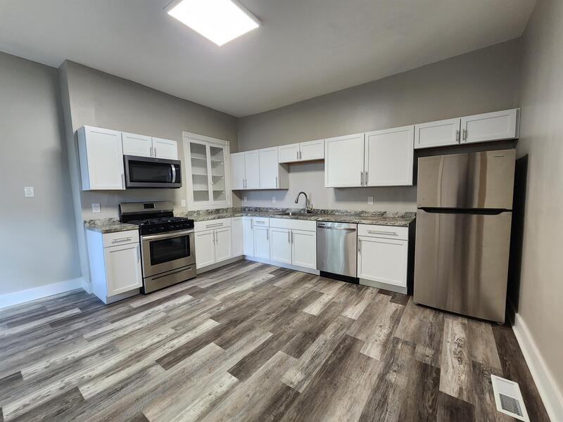 1611 Garrard St - Photo 2 of 14