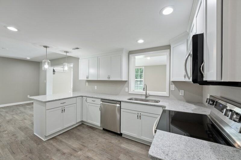 505 Forrest Park Ct Nw - Photo 2 of 34