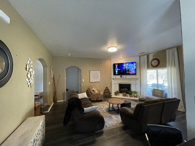 1506 Lowes Farm Pkwy - Photo 3 of 24