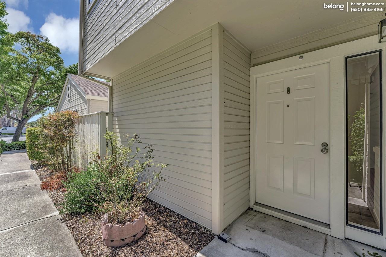 2417 Branchwood Ct - Photo 2 of 23