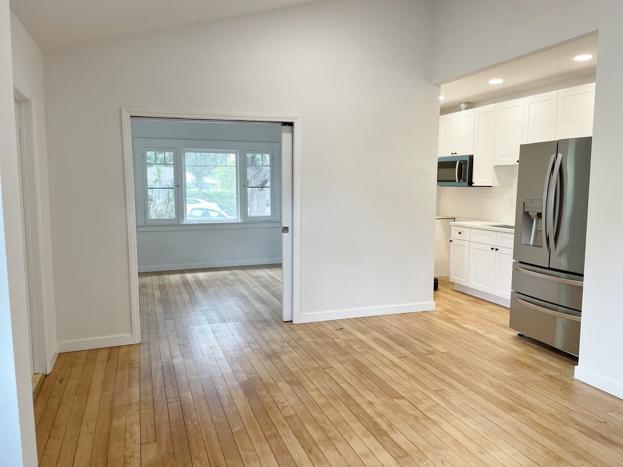 153 South Grand Oaks Avenue - Photo 2 of 10