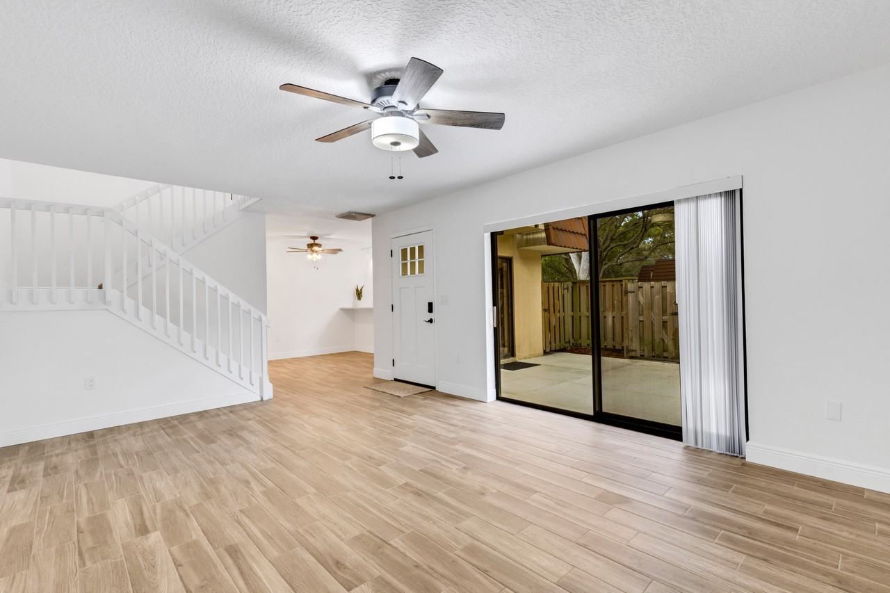 2702 12th Ct #NA - Photo 3 of 31