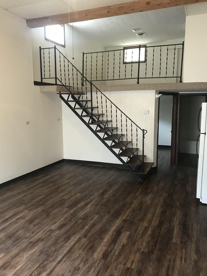 213 E 6th St #A - Photo 2 of 6