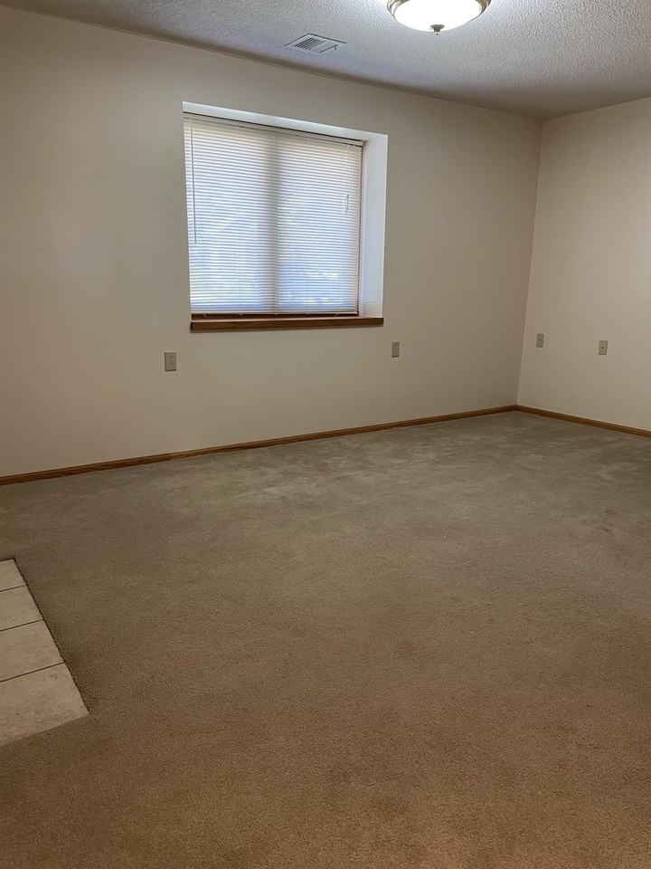 521 24th St #1 - Photo 2 of 10