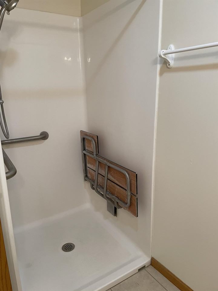 521 24th St #1 - Photo 6 of 10