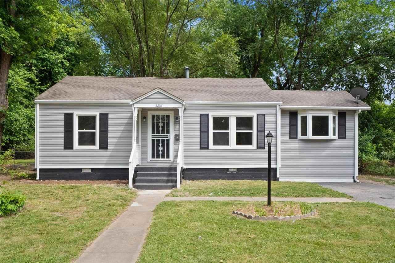 8210 Saint Phillips Dr, East St. Louis, IL 62203 3 Bedroom House for
