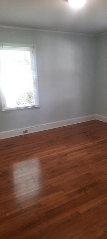 845 Macarthur St - Photo 7 of 13