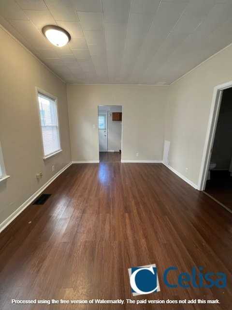 210W W Butler St #101 - Photo 3 of 8