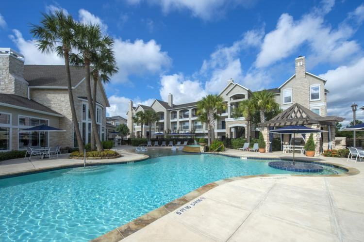 Retreat At Cinco Ranch - Photo 2 of 14