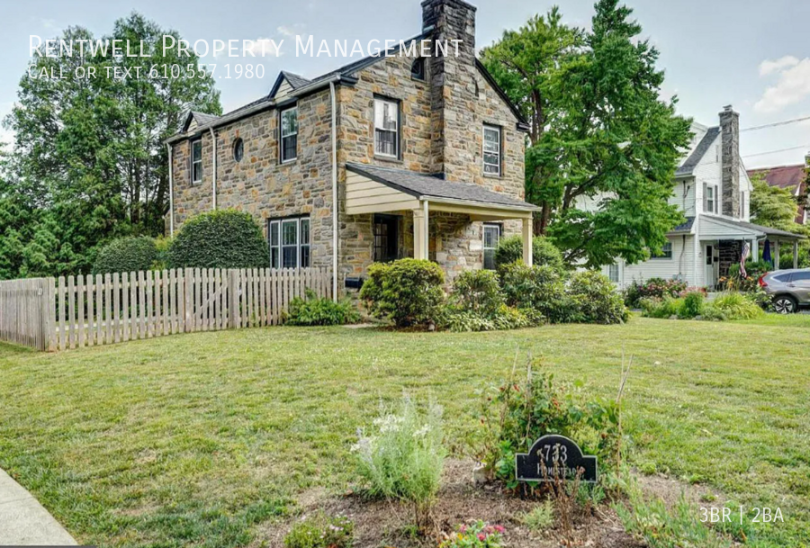 733 Homestead Ave - Photo 2 of 23