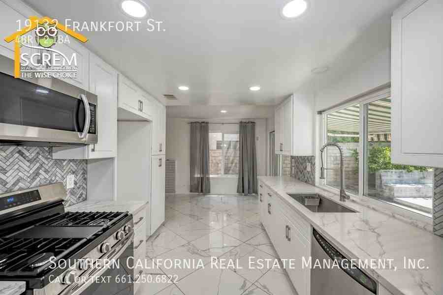 19132 Frankfort St - Photo 7 of 26