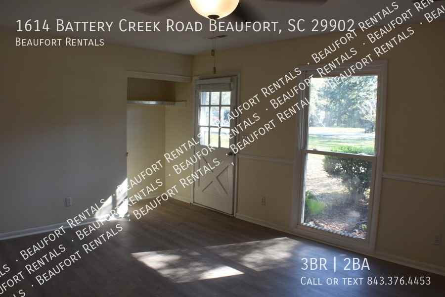 1614 Battery Creek Rd - Photo 2 of 26