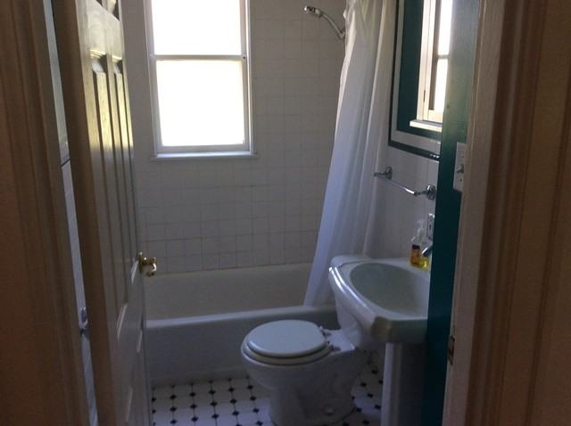 8809 Tobey Ave - Photo 3 of 12