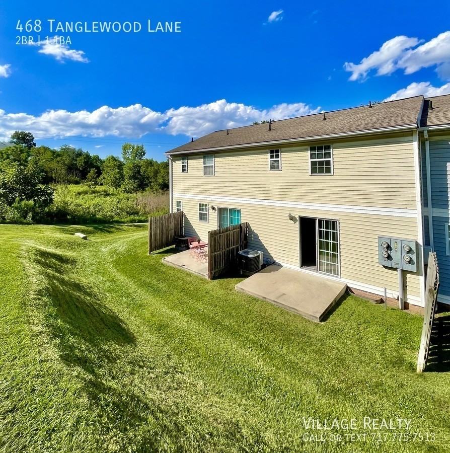 468 Tanglewood Ln - Photo 3 of 50