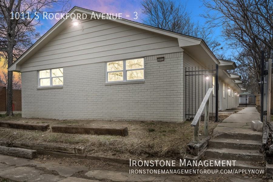 1011 S Rockford Ave #3 - Photo 2 of 46