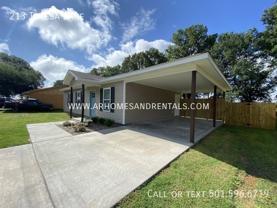 213 Teresa Ln - Photo 2 of 13