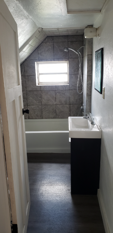 205 Helgerson St - Photo 5 of 15