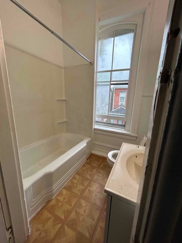 618 Church St #2ndFL - Photo 3 of 11