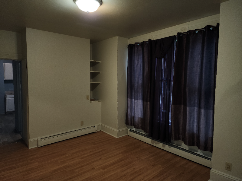 705 Bedford St #1 - Photo 3 of 16