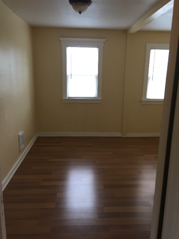 3628 Se Wake St #B - Photo 3 of 28