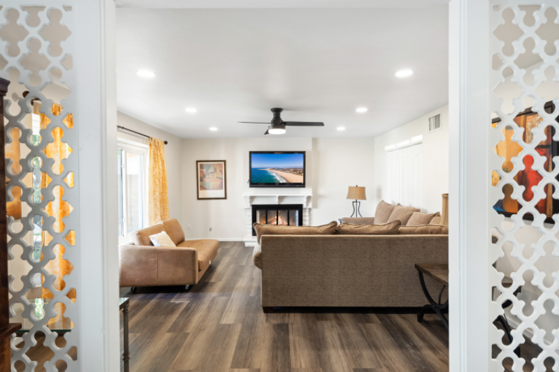 1300 Lawrence Way - Photo 2 of 26