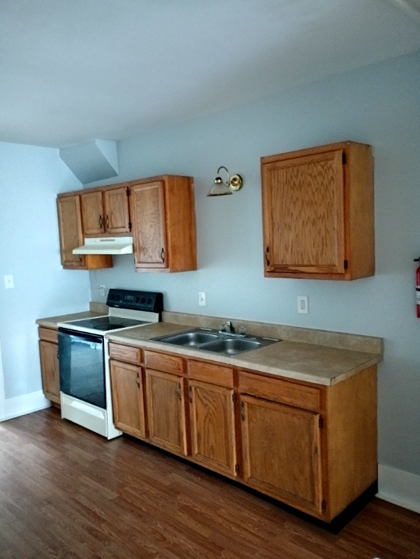 309 New St - Photo 3 of 10