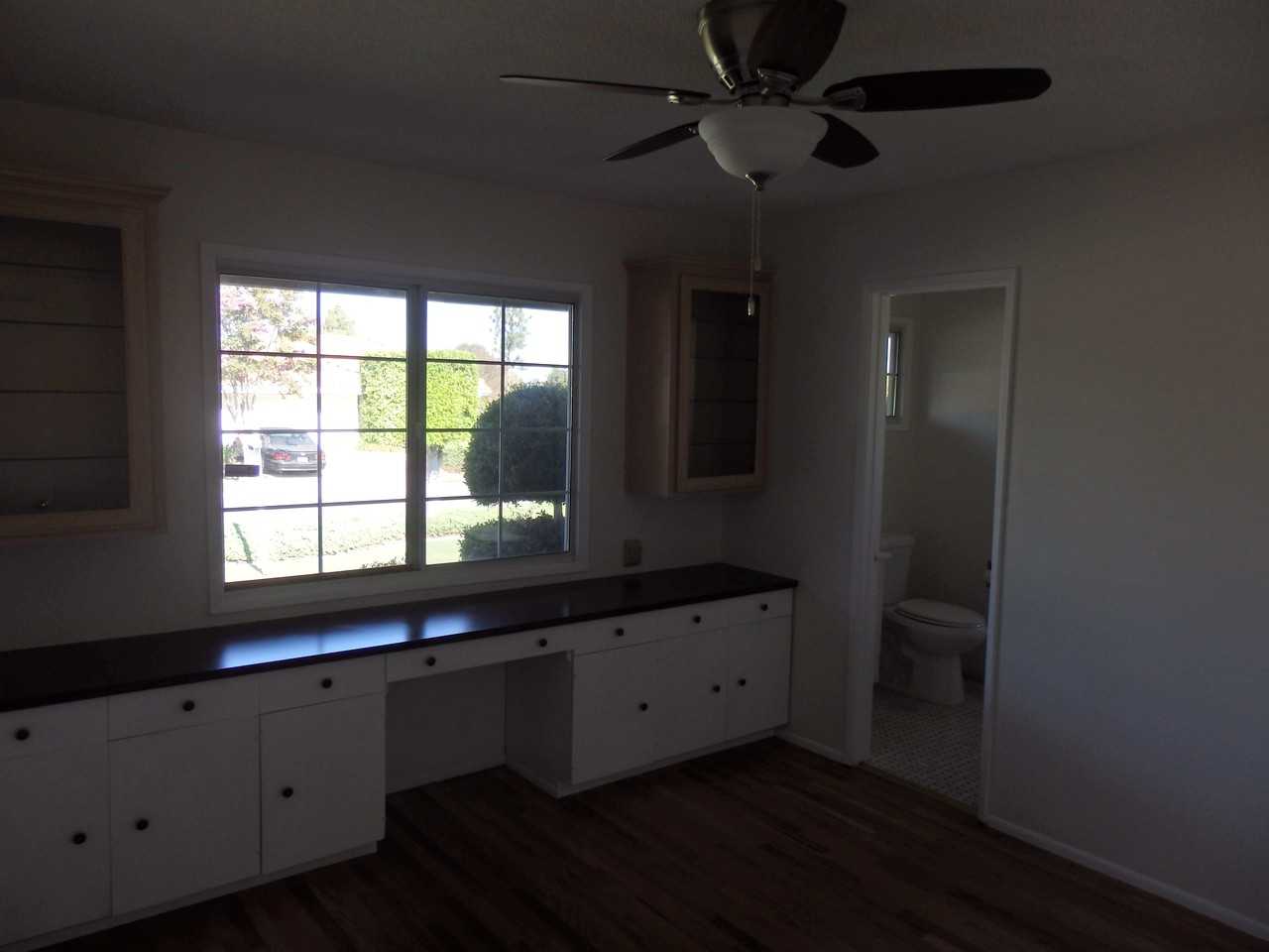 12110 Groveland Ave - Photo 2 of 22