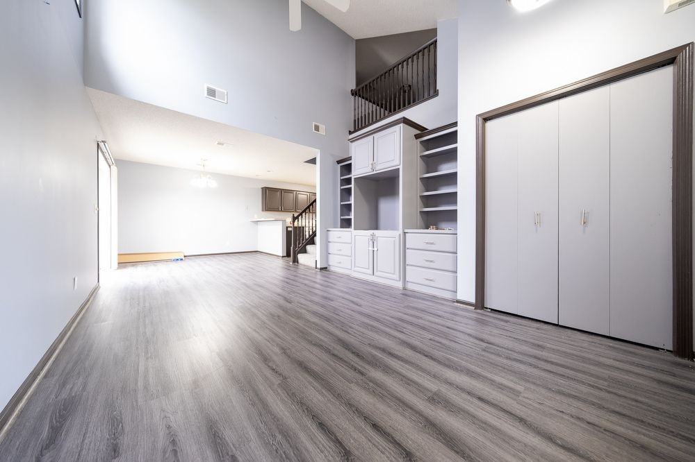 17032 Eagleview Ln - Photo 2 of 18
