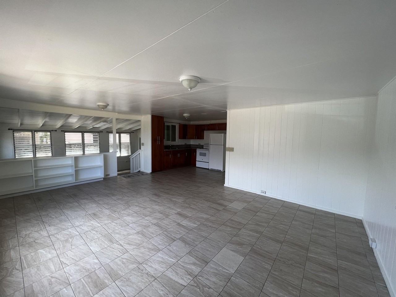 87-137 Makona St #1 - Photo 2 of 10