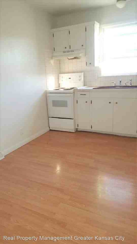 5159 5159 Farrow Avenue - 5159 Farrow - Photo 3 of 10