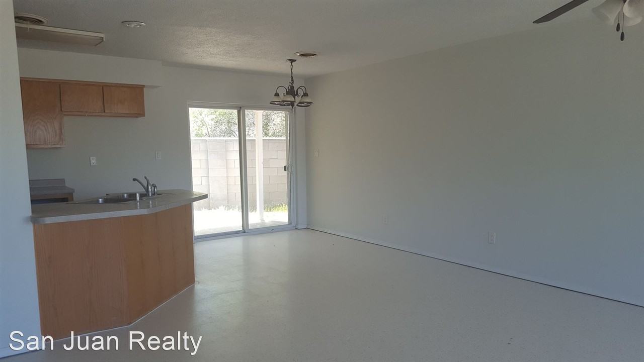 2705 La Napa St - Photo 2 of 9