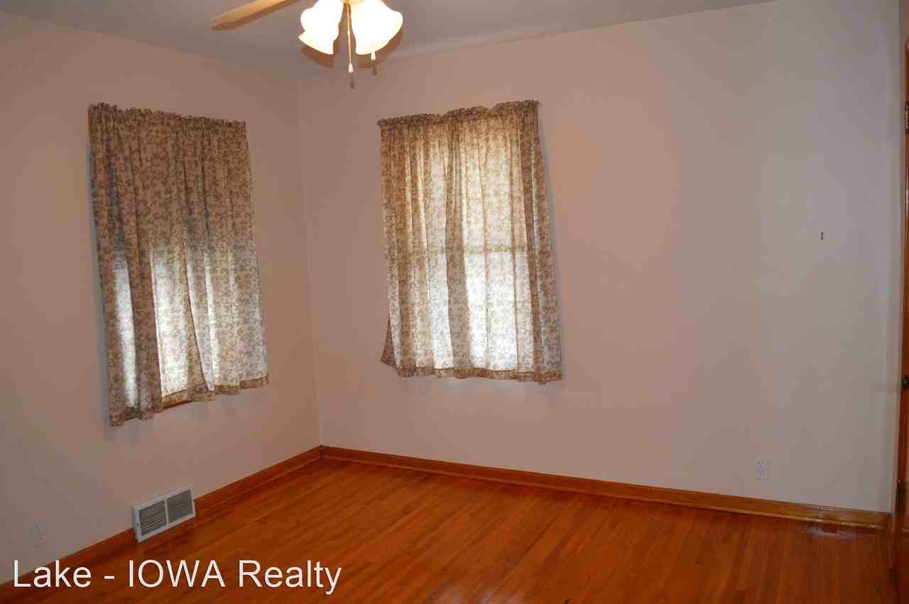 21600 Heather Ave - Photo 3 of 12