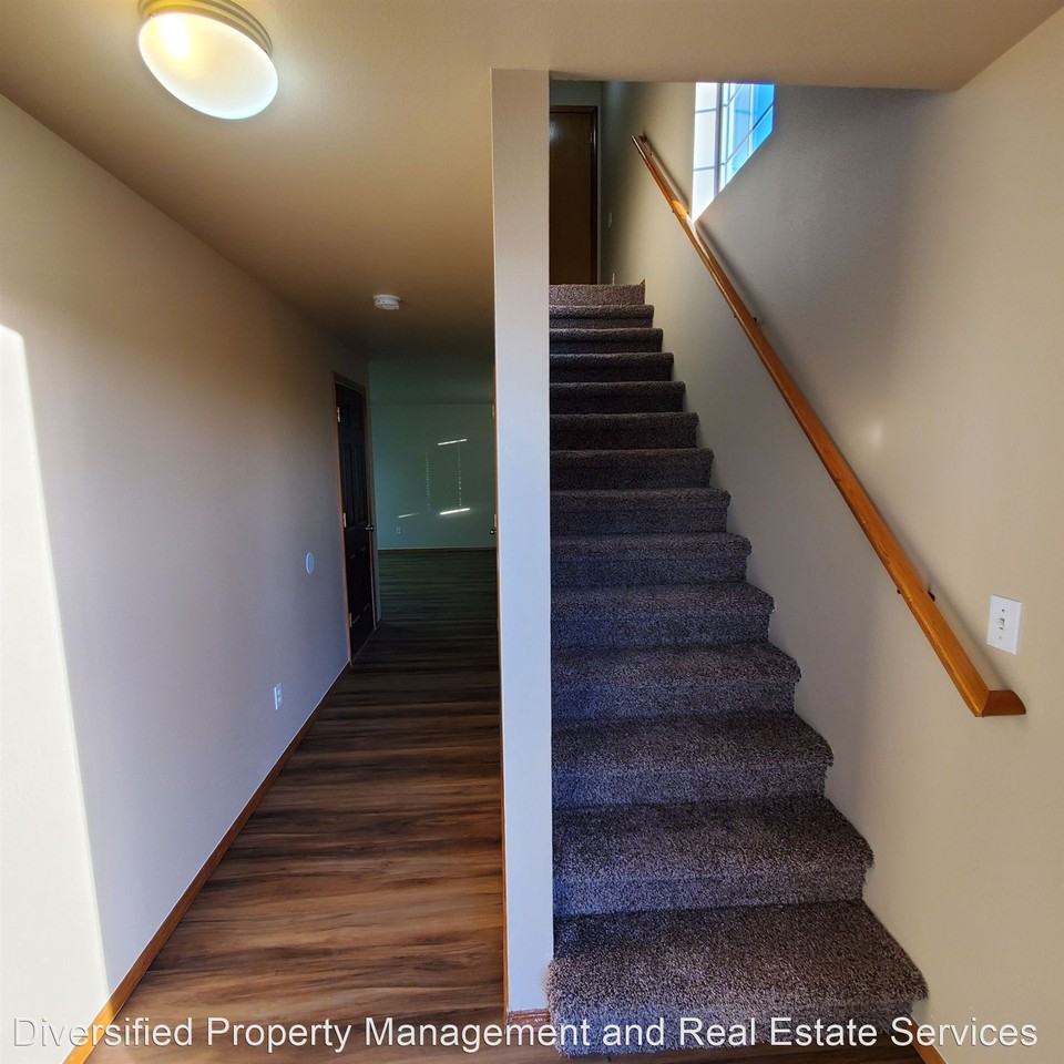 2008-2016 S. 7th St. - Photo 2 of 20