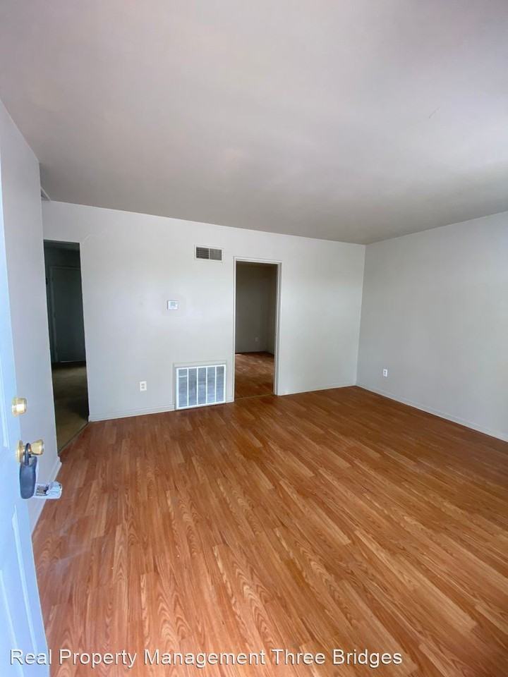 6149 - 6151 Garfield Avenue - Photo 3 of 7